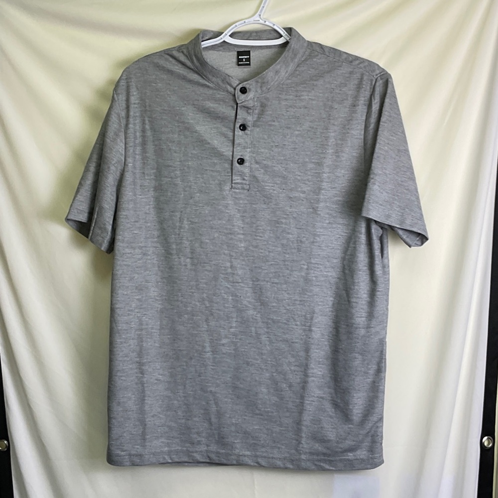 Manfinity Men's Casual Gray Button Down Shirt. NWOT